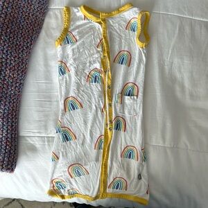 Kyte BABY White and Yellow Rainbow One Piece